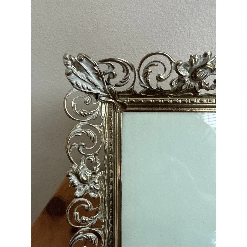 VTG Filigree Picture Photo Frame 5x7 Inch Brass Gold White Metal Ornate Standing